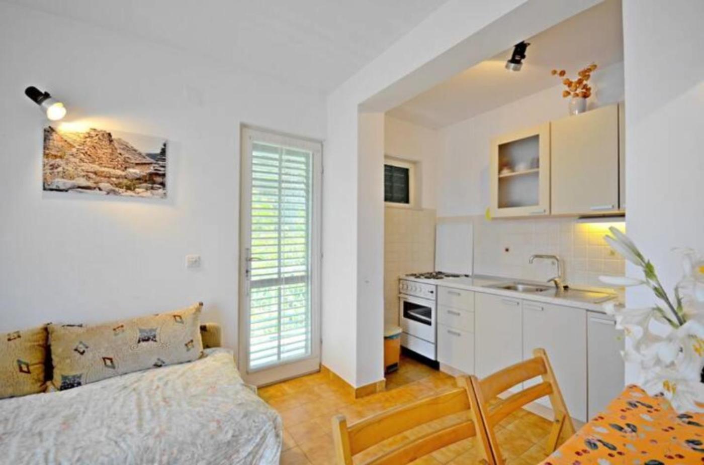Apartment Bozikovic - Jelsa - Vitarnja Bagian luar foto