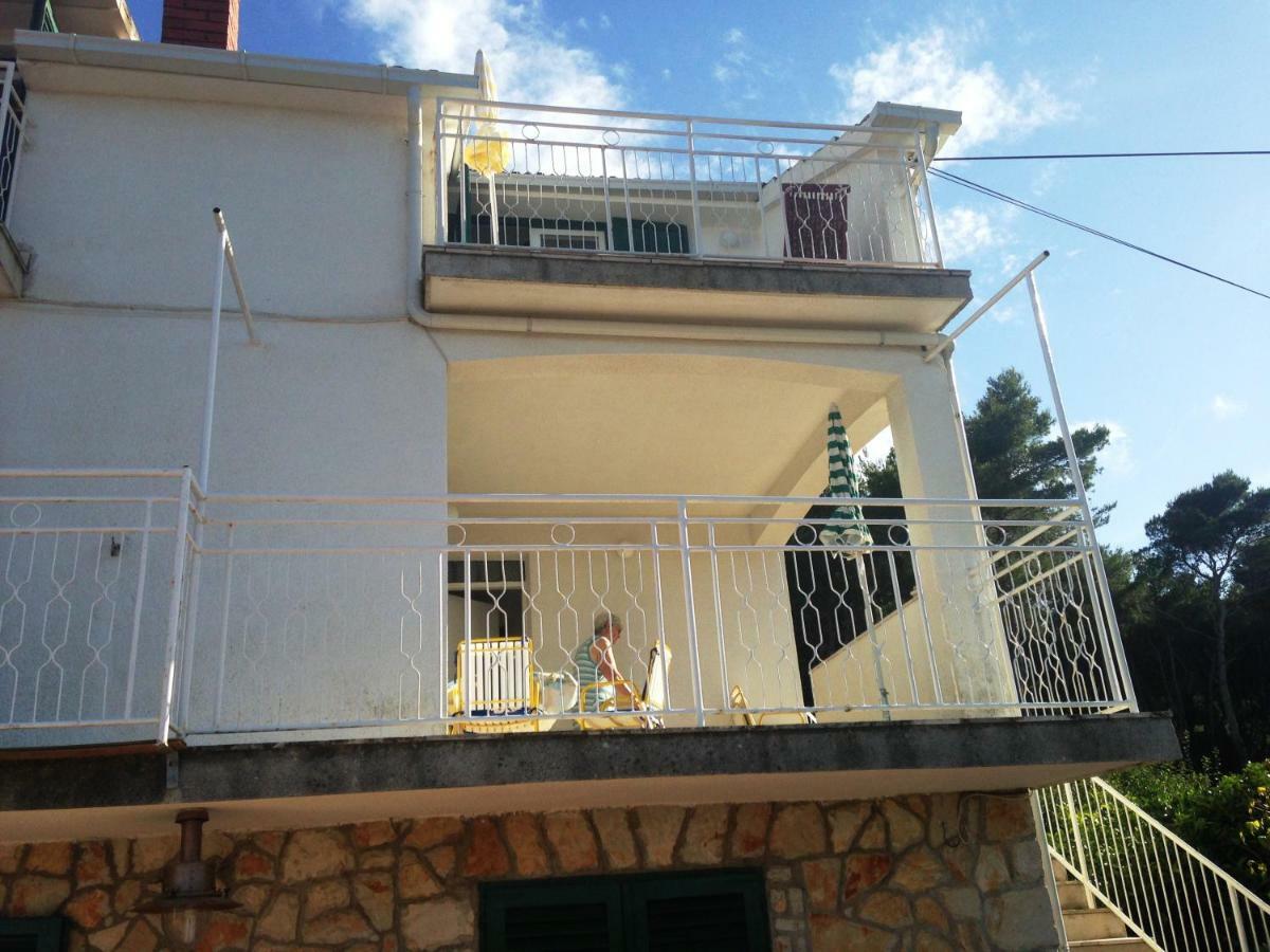 Apartment Bozikovic - Jelsa - Vitarnja Bagian luar foto